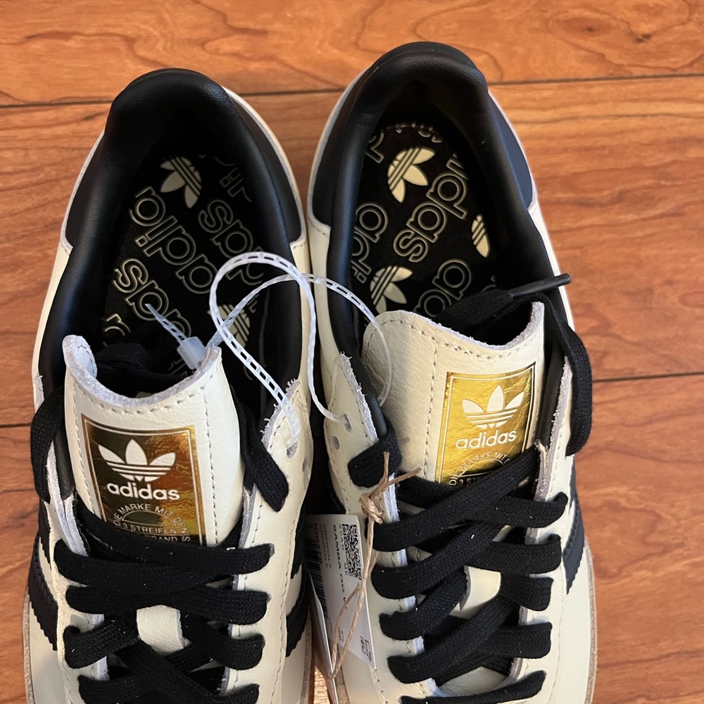 adidas women’s Samba OG Sneaker - White, Black, Gum - Picture 4 of 5